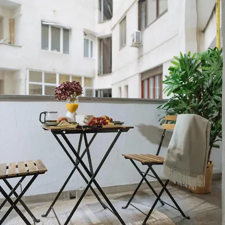 Appartamento 1930s Art Déco Old Town Quiet Balcony Bucarest