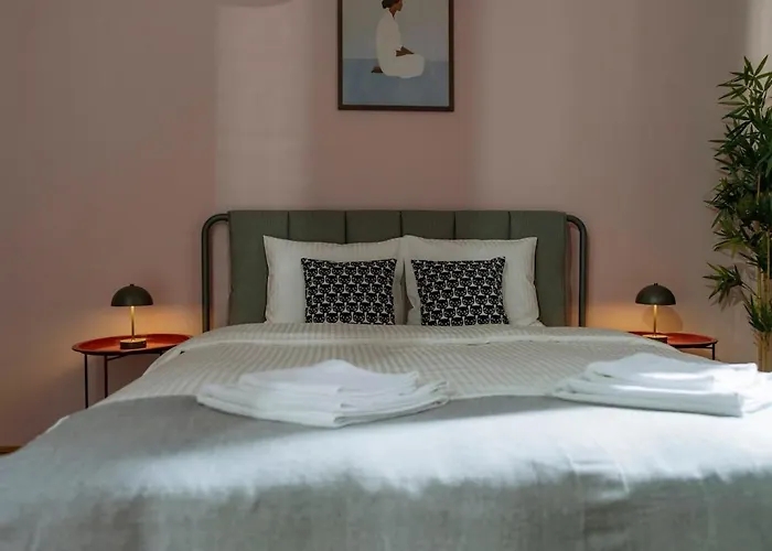 Quiet Afordable Apartment *