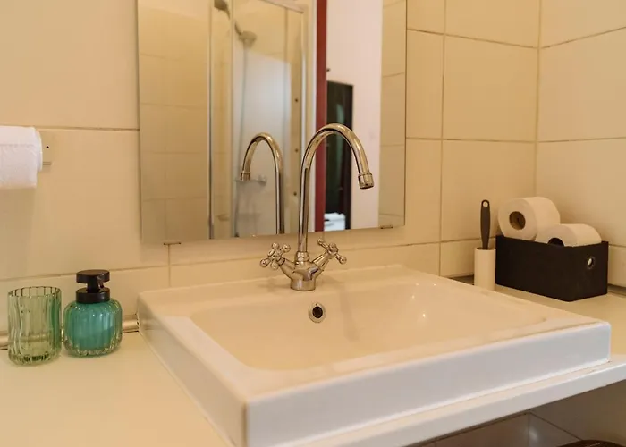 Quiet Afordable Apartment *