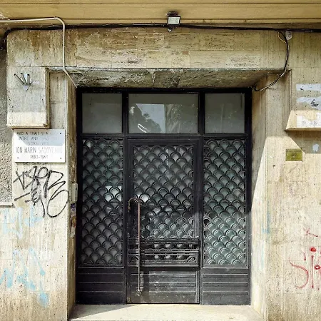 1930s Art Deco Old Town Quiet Balcony Appartement