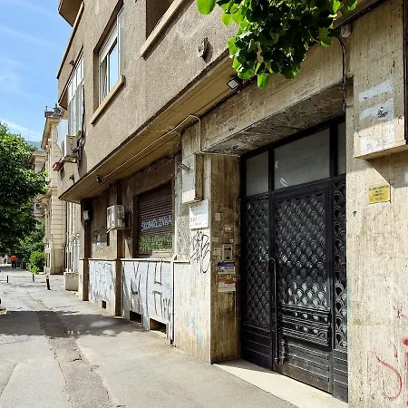 1930s Art Deco Old Town Quiet Balcony * Boekarest